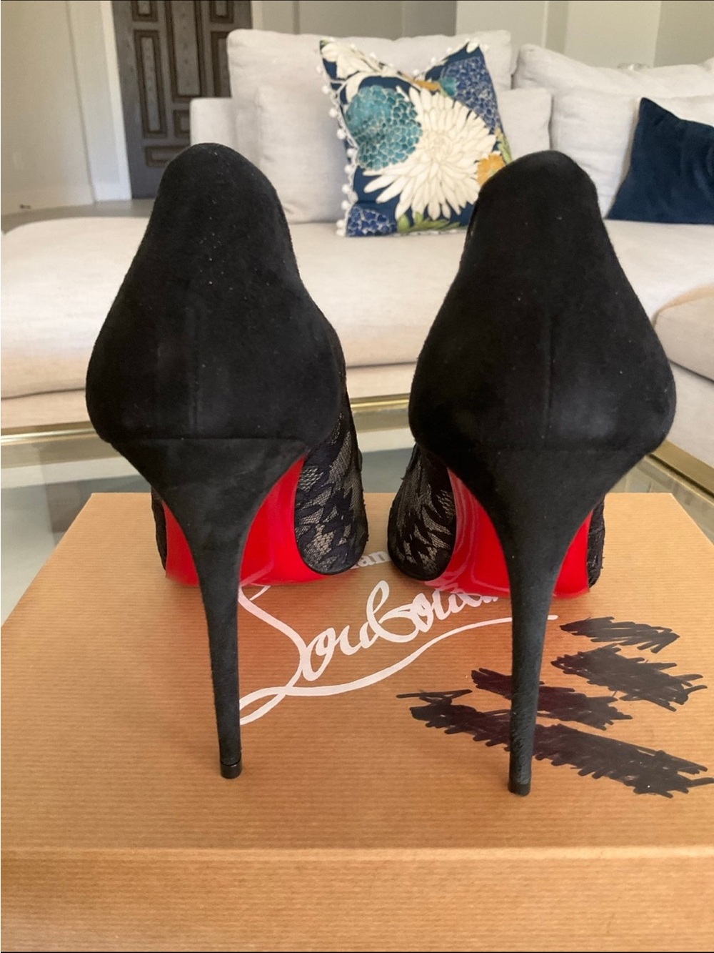 Christian Louboutin Dorissima 100 black lace and suede heels, 39.5 - Picture 4 of 10